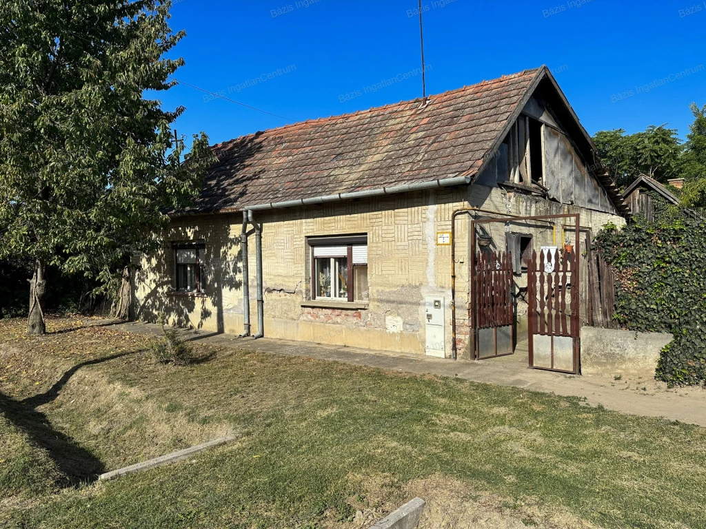 For sale house, Mélykút