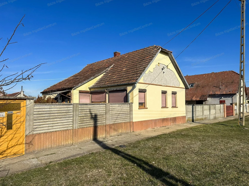 For sale house, Katymár