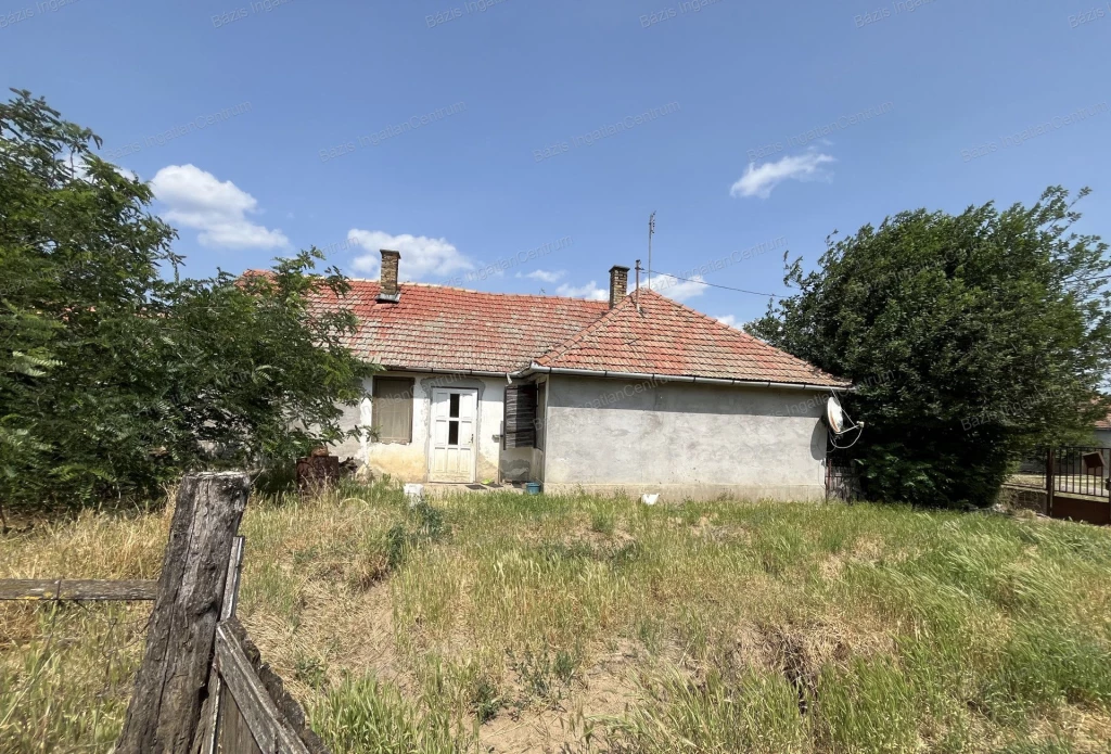 For sale house, Rém