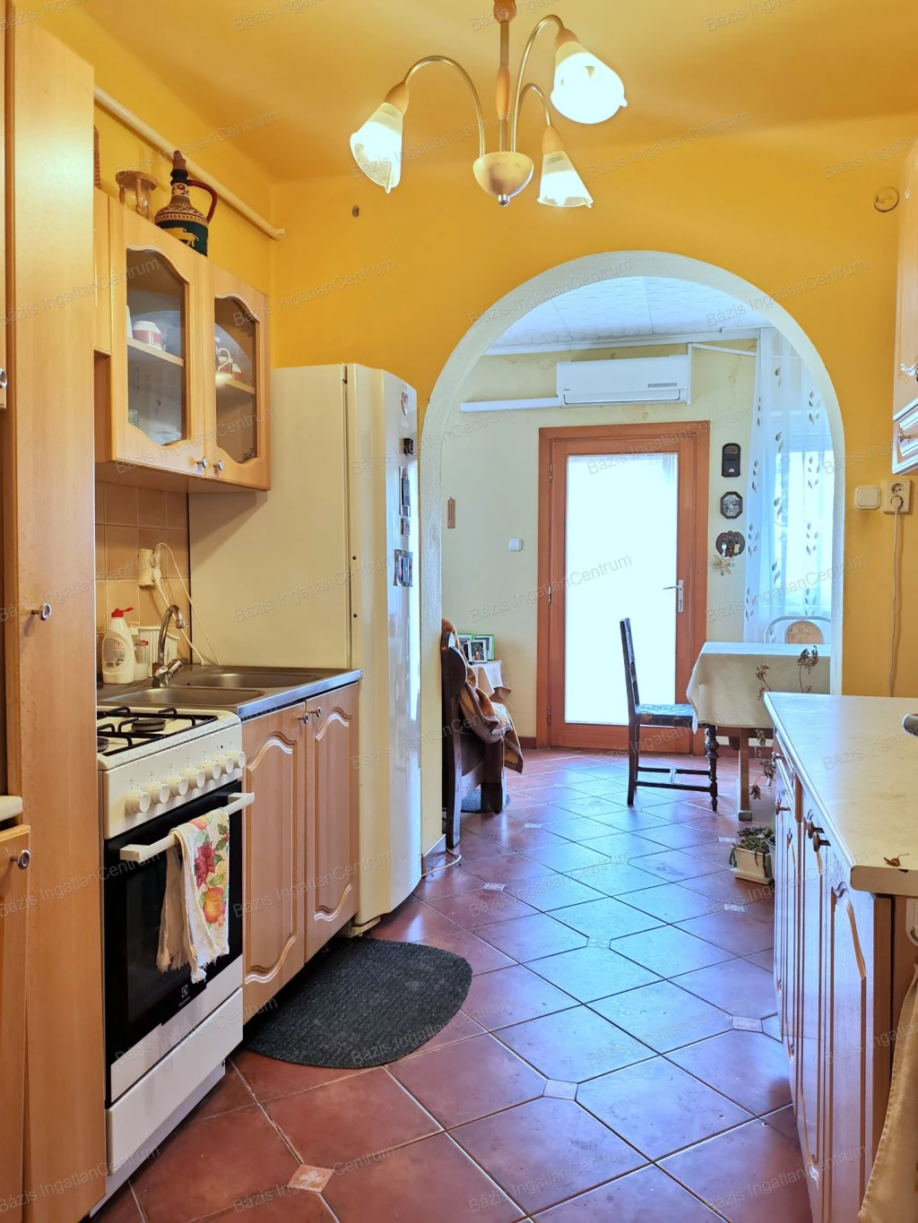 Kiskunhalas, Felsővárosban, azonnal költözhető 76 m2-es sorház eladó