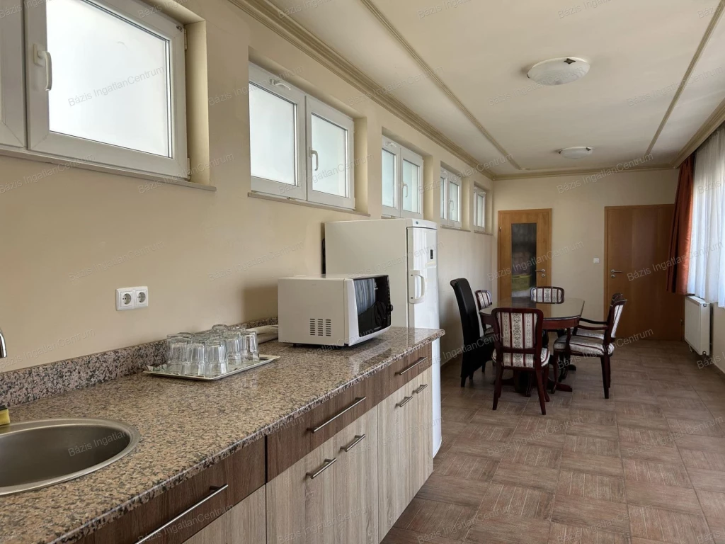 For sale brick flat, Baja, Belváros