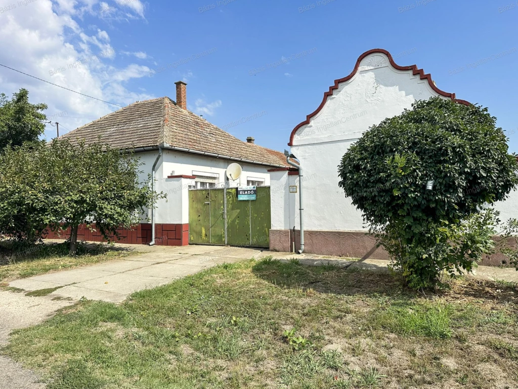 For sale house, Mélykút