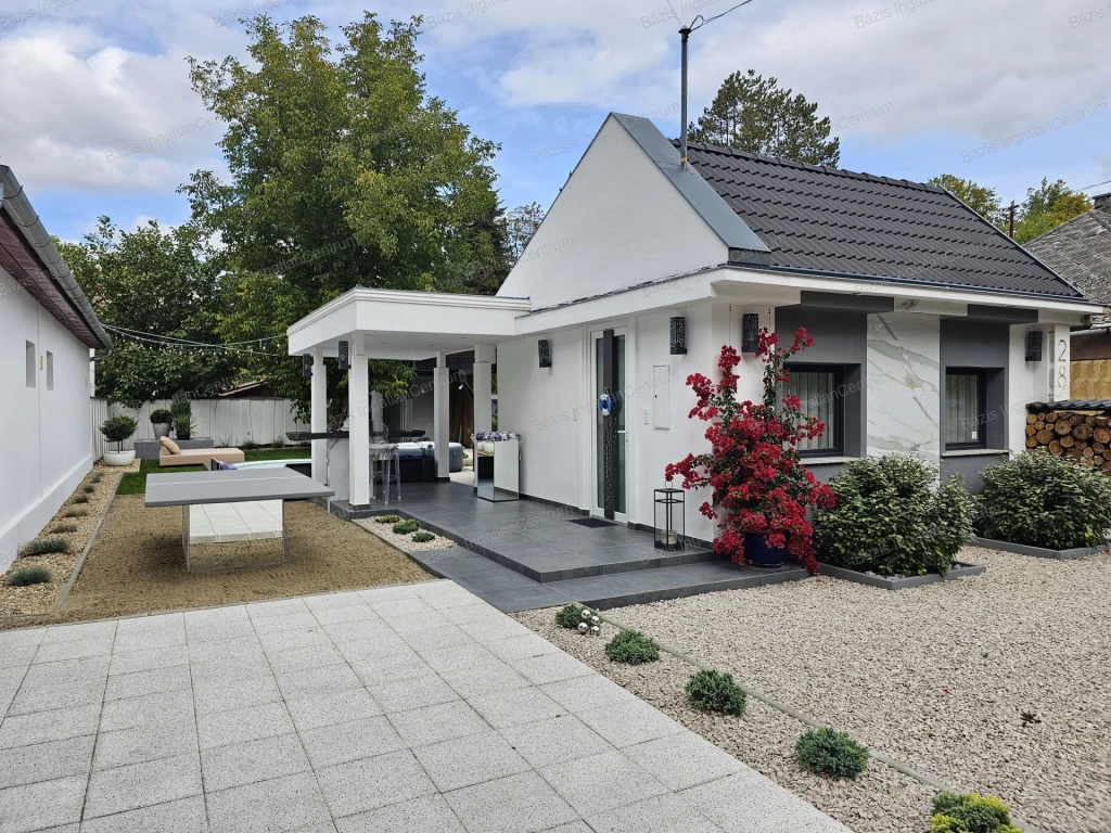 c3-1-name c2-63-name, Kunfehértó, Üdülőterület