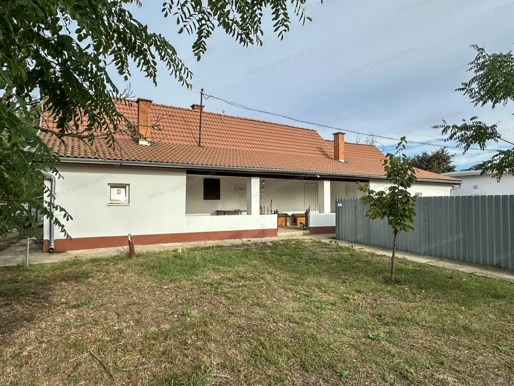 For sale periphery plot, Kiskunhalas