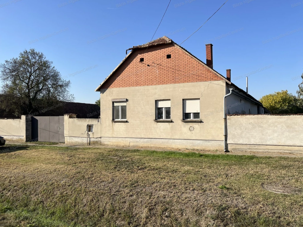 c3-1-name c2-1-name, Katymár