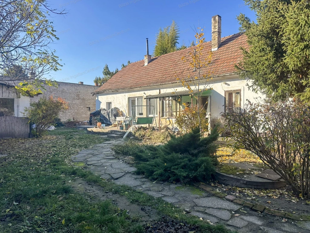 Kiskunhalas, 90 nm-es családi ház eladó