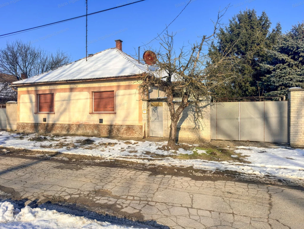 For sale house, Mélykút