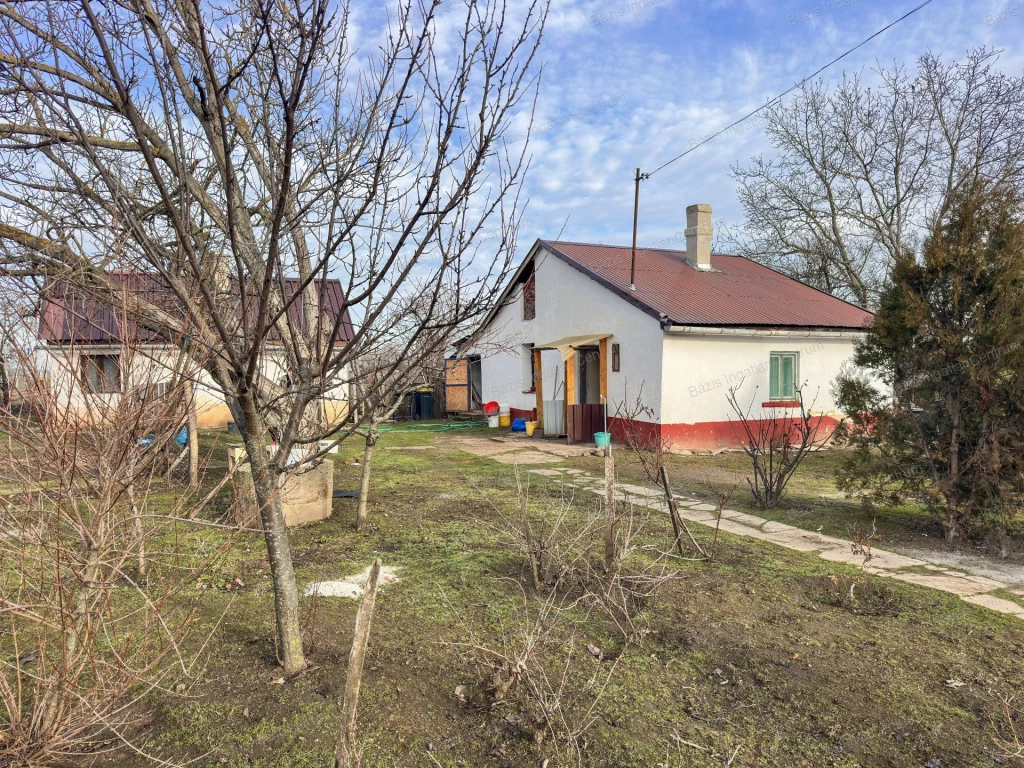 Kisszállás, azonnal birtokba vehető, lakóház eladó