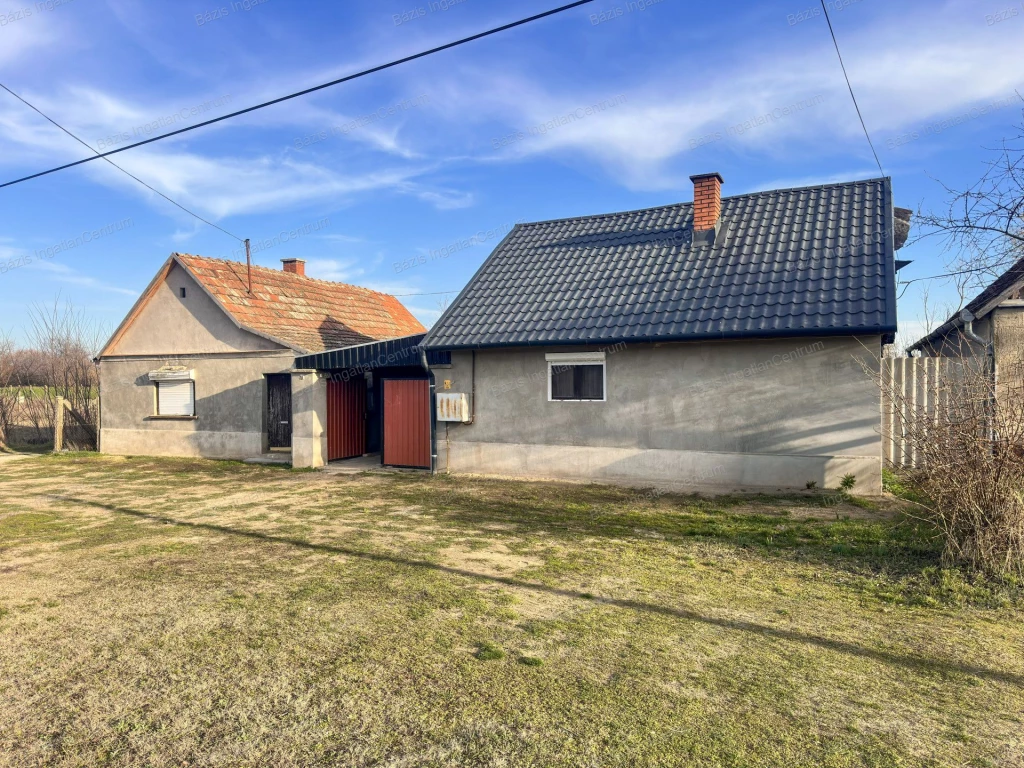 For sale house, Mélykút