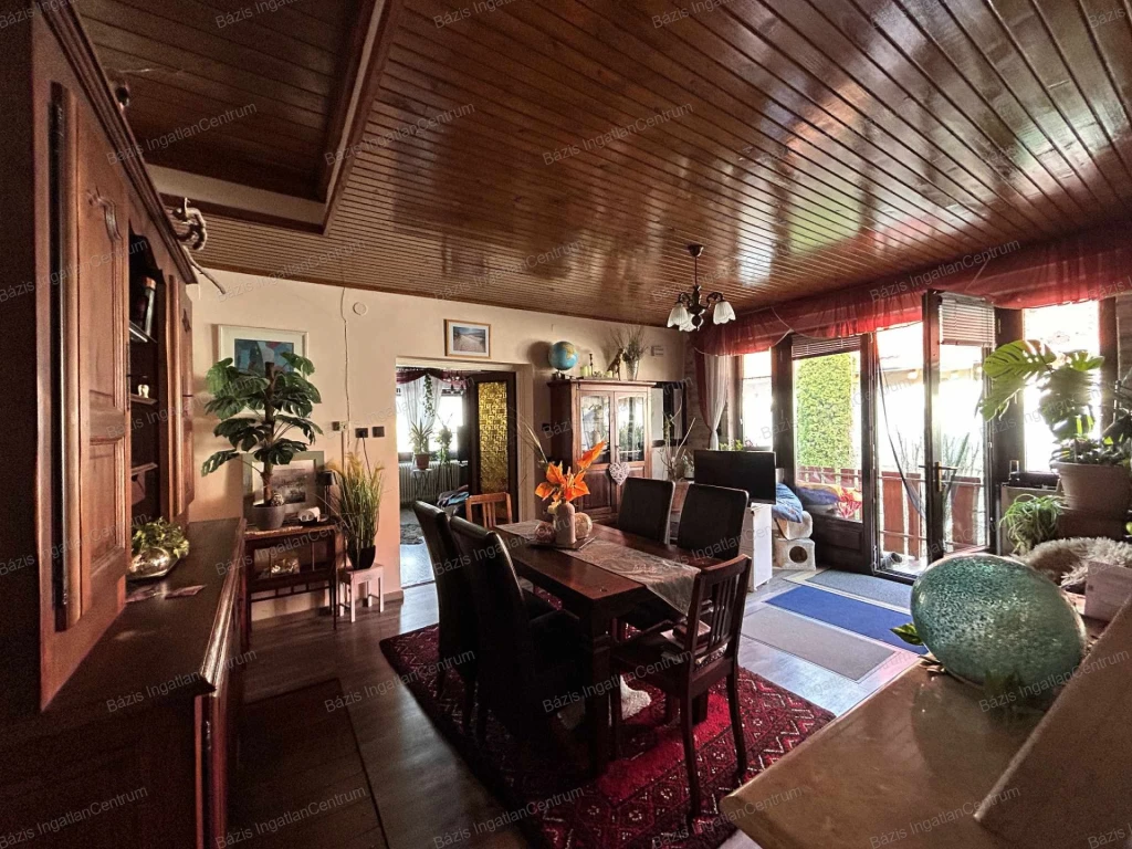 Csátalján 2 hálószoba - nappali- étkezős családi ház eladó