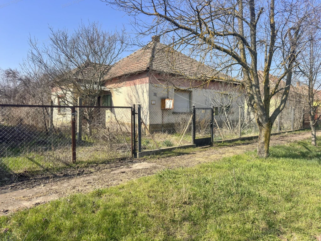 Mátételke, felújítandó, 89 nm-es lakóház eladó