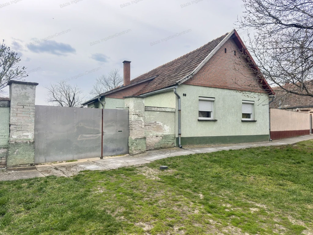 Mélykút, azonnal birtokba vehető, 124 nm-es családi ház eladó