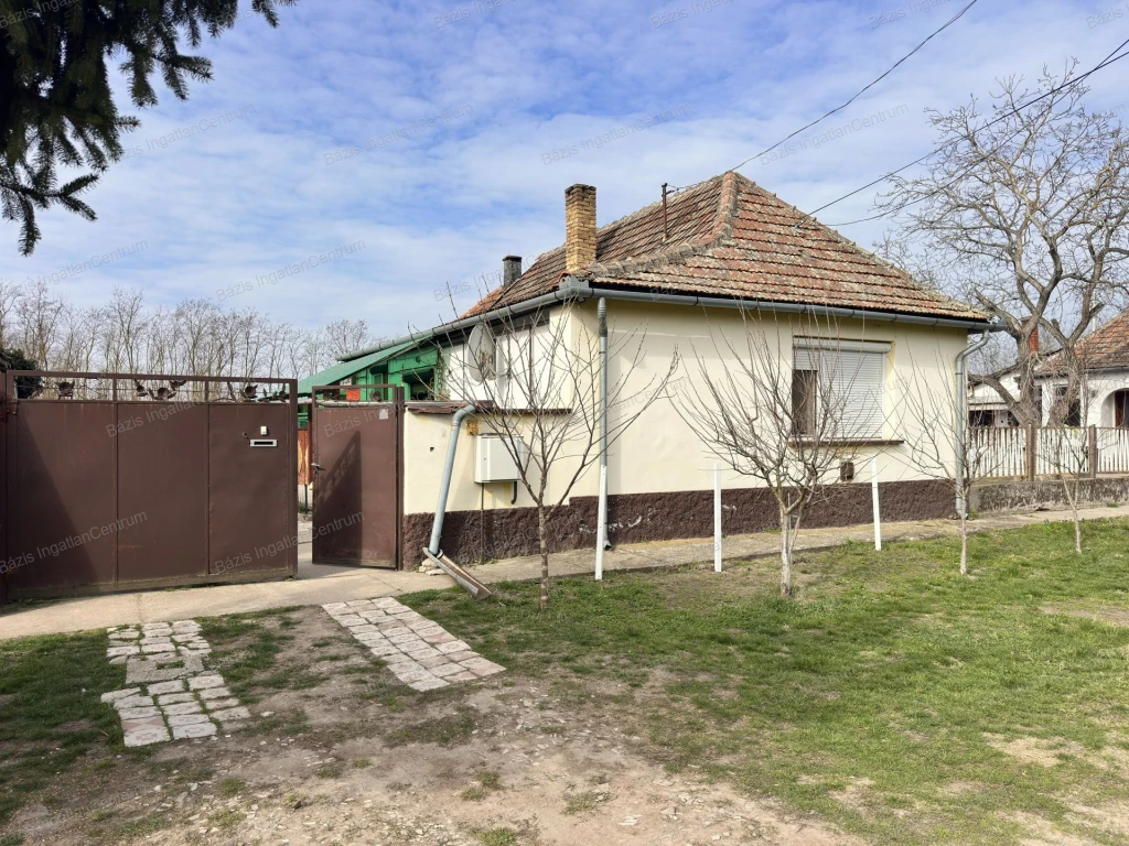 Kunbaja, 83 nm-es családi ház eladó