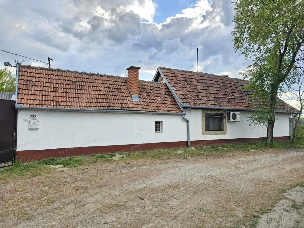Kiskunhalas Felsőöregszőlőkben 66 m2-es tanya eladó