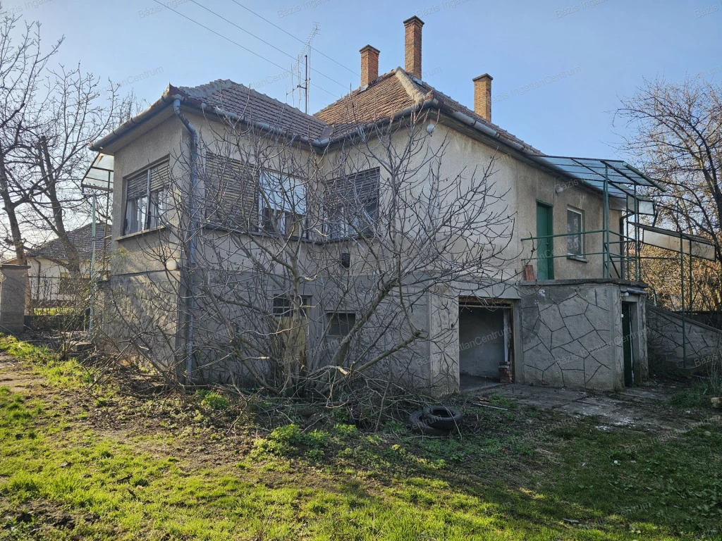 Bácsalmáson 111 m2-es családi ház eladó