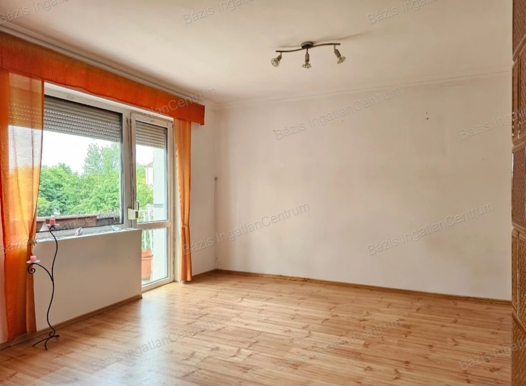 Kiskőrösön 39 m2-es lakás eladó