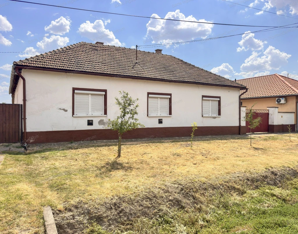 Bácsalmás, 135 nm-es családi ház eladó