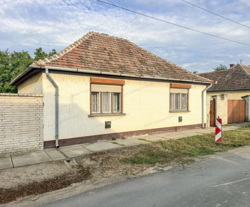 Jánoshalma, 56 nm-es családi ház eladó