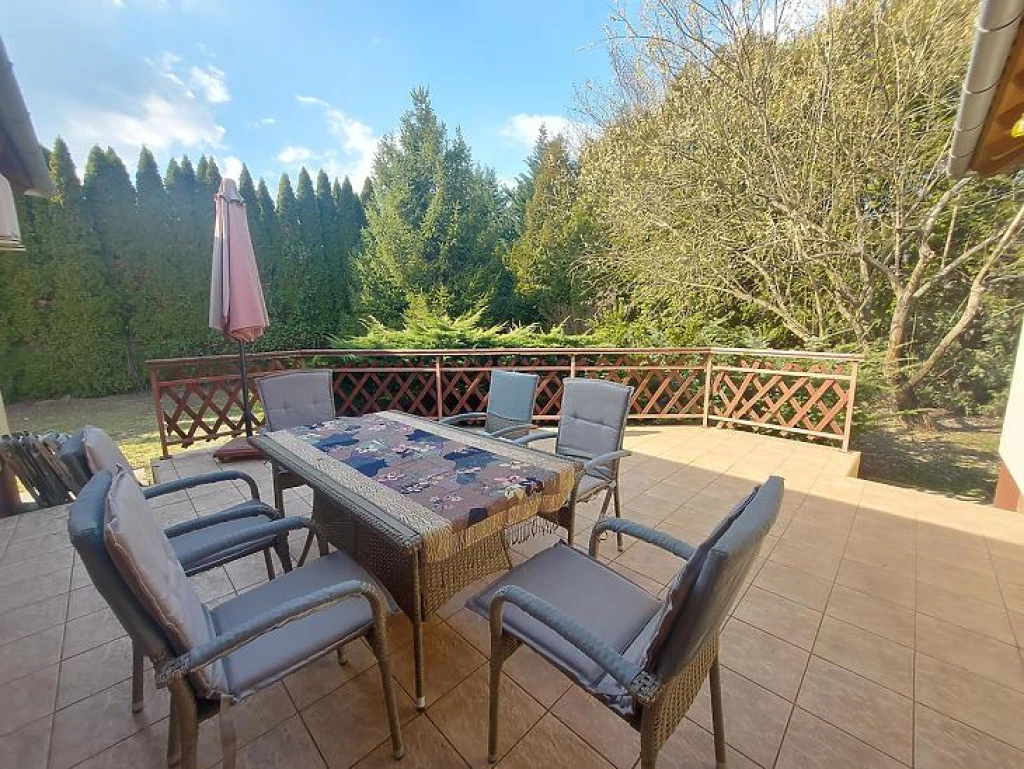 Eladó családi ház, Sződliget