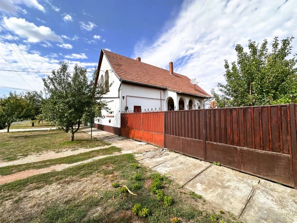 Eladó Ház, Magyarbánhegyes 18.500.000 Ft