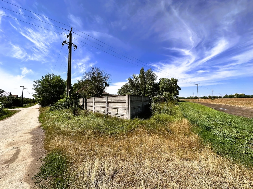 Eladó Mezőgazdasági, Dombegyház 12.900.000 Ft