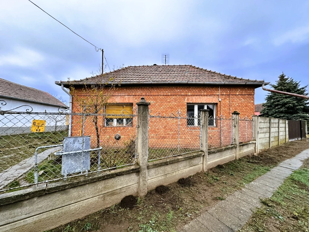 Eladó Ház, Nagykamarás 25.000.000 Ft