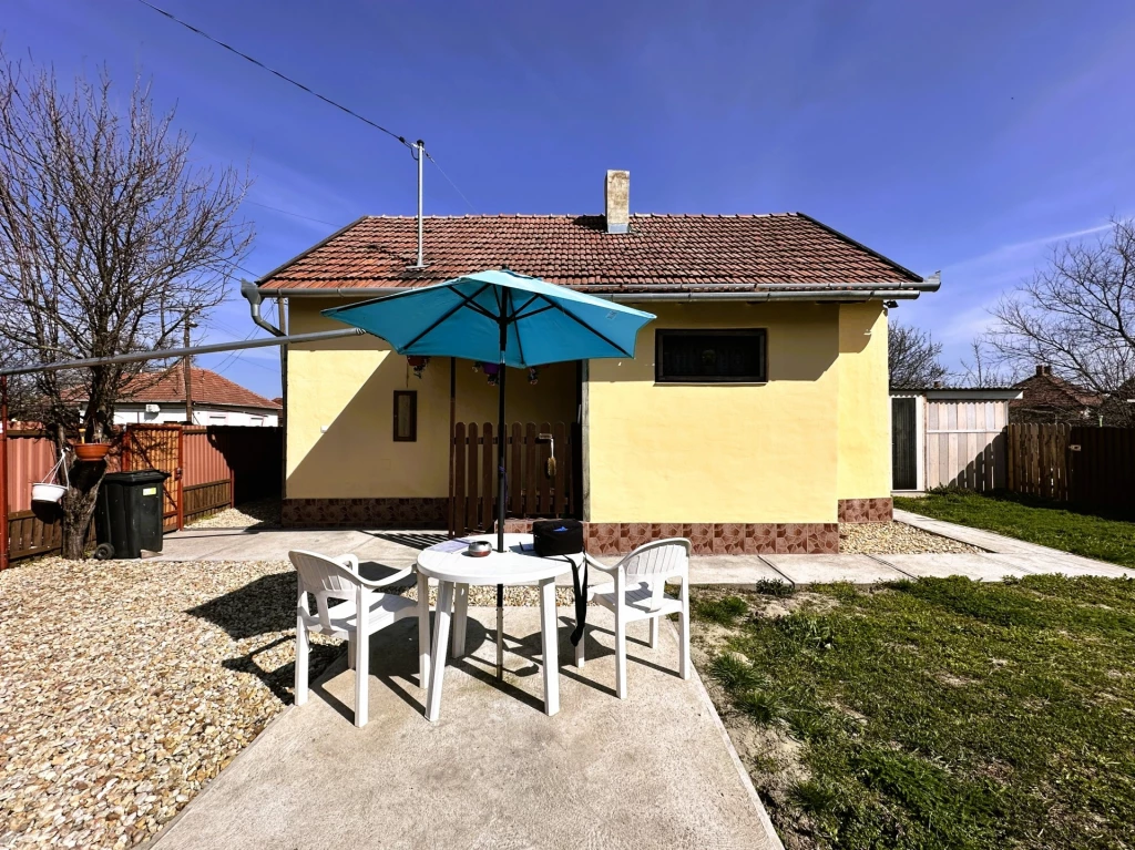 For sale house, Sarkad