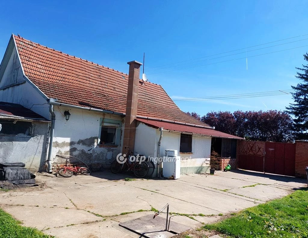 For sale house, Tiszasziget