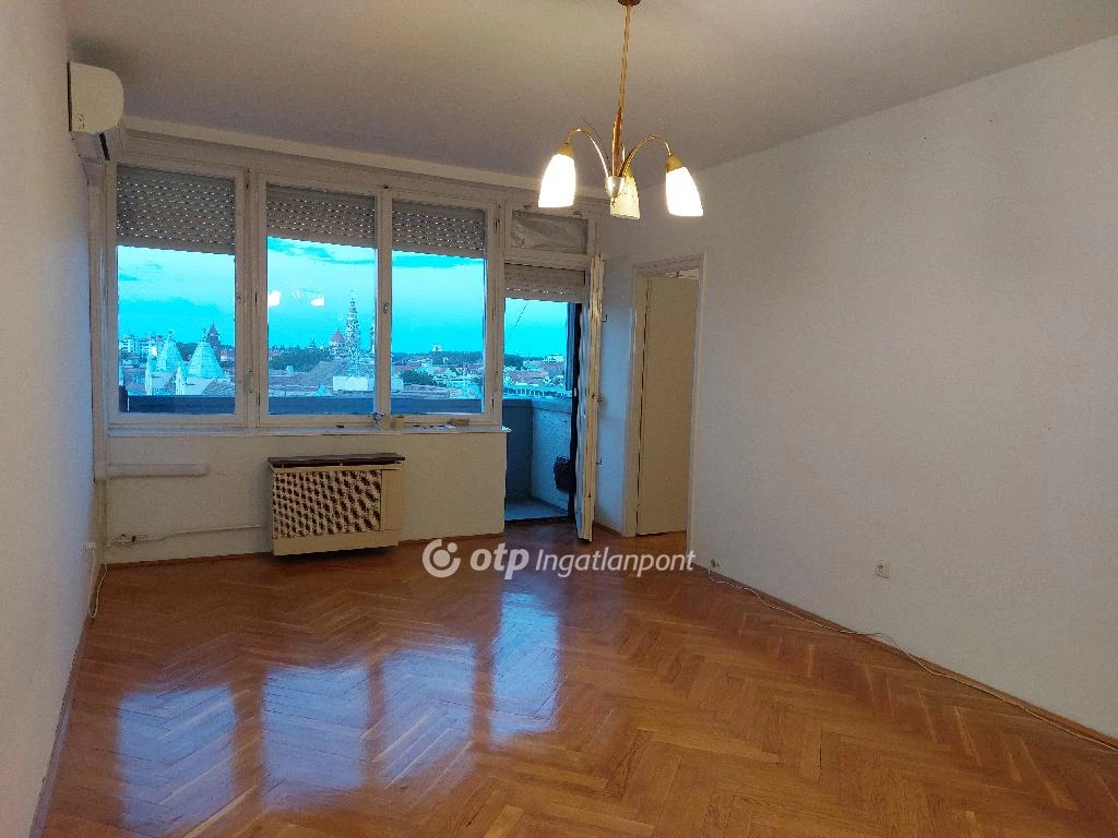 For sale brick flat, Szeged