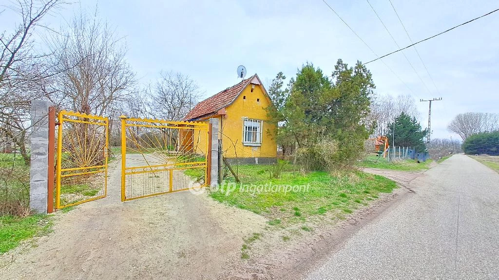 For sale house, Csemő