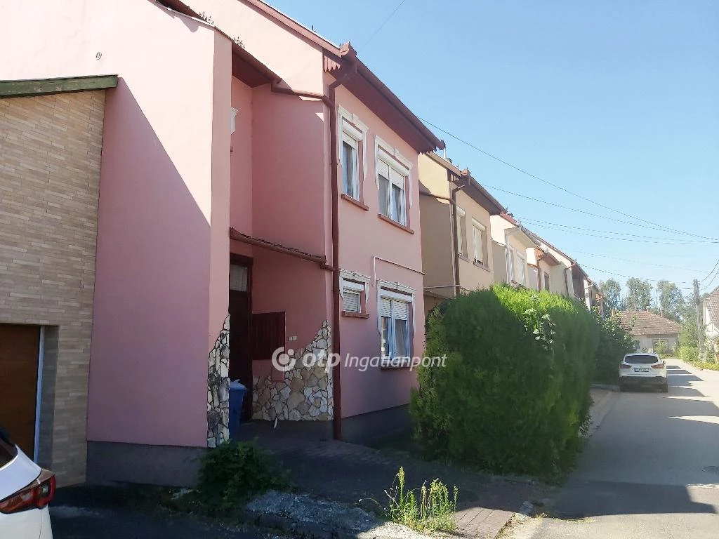 For sale terraced house, Békéscsaba