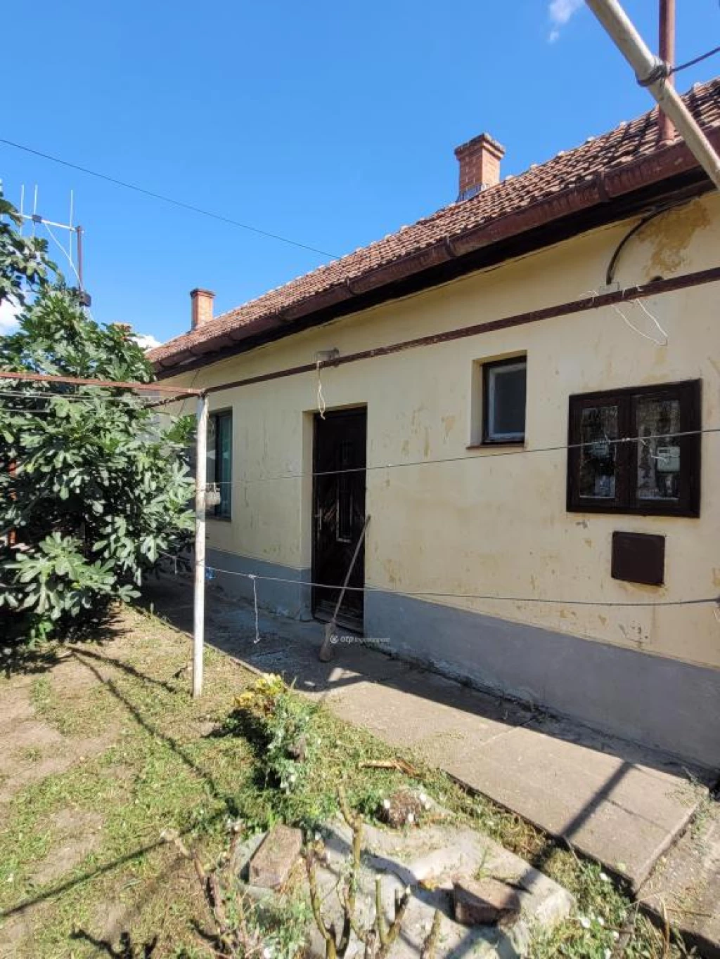 For sale brick flat, Mezőhegyes