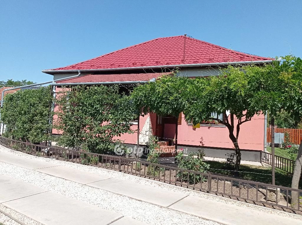 For sale house, Gádoros