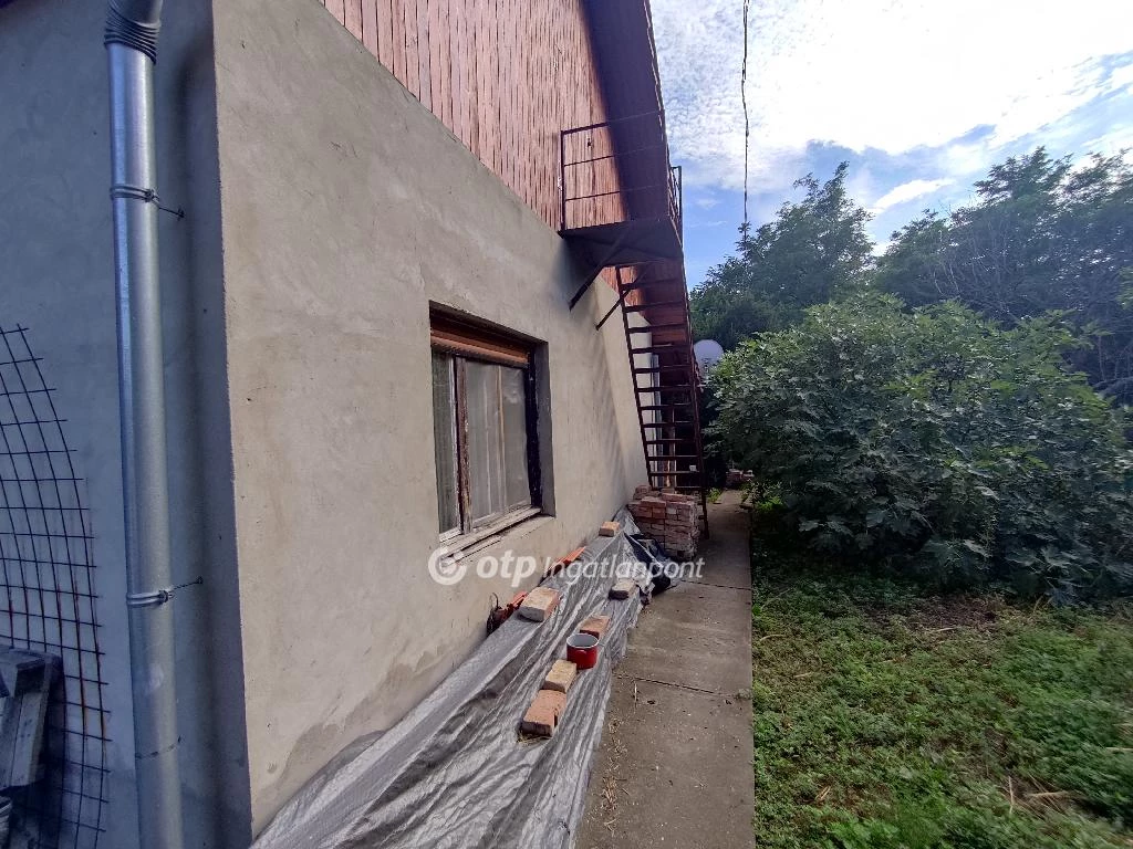 For sale semi-detached house, Szolnok