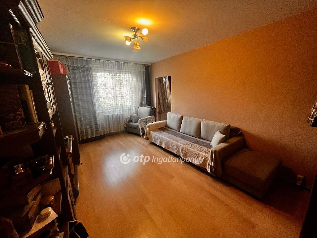 For sale panel flat, Szeged