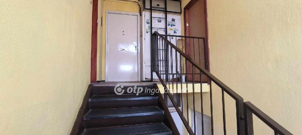 For sale panel flat, Battonya