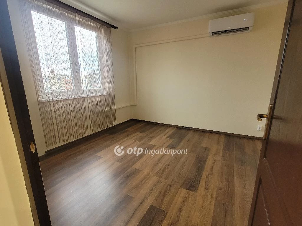 For sale panel flat, Mezőkovácsháza