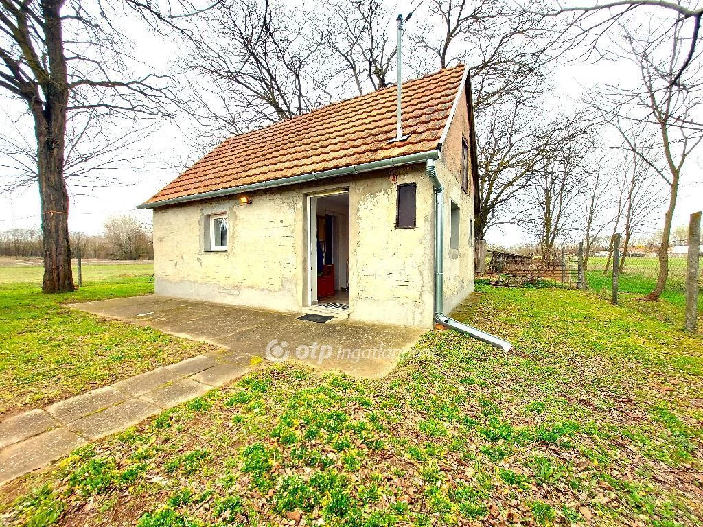 For sale house with a garden, Kecskemét