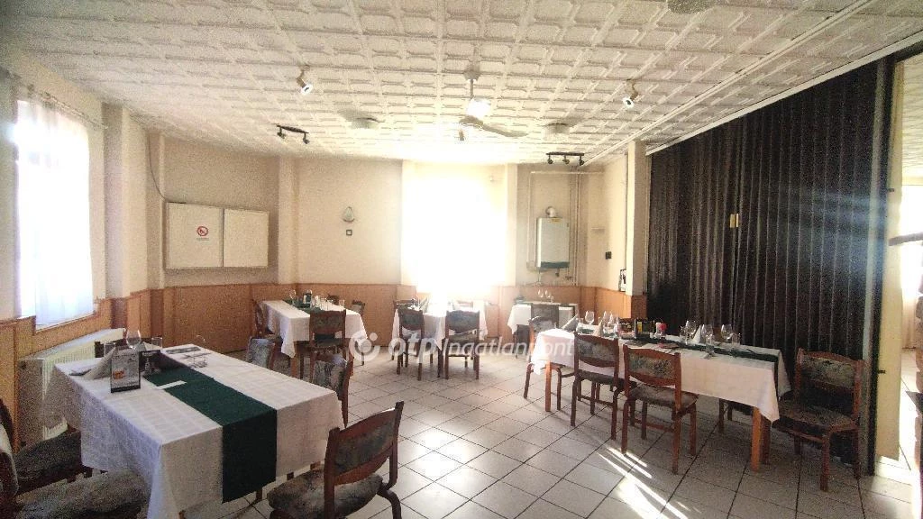 Eladó Étterem, Szentes