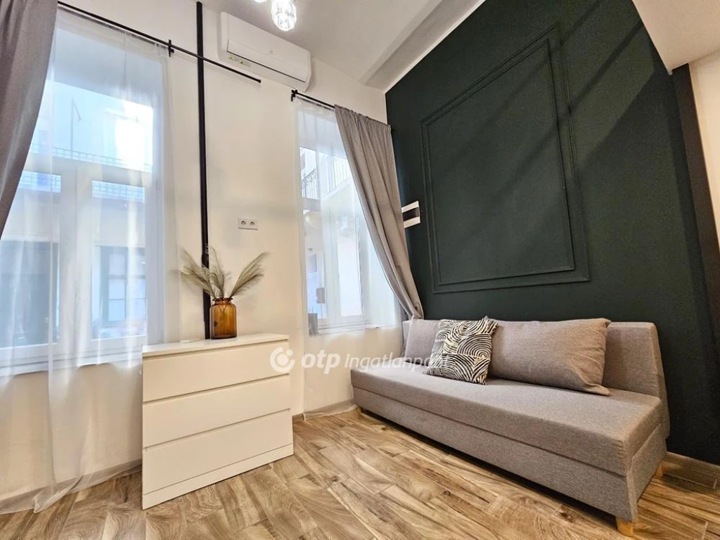 Eladó Lakás, Budapest 6. ker.