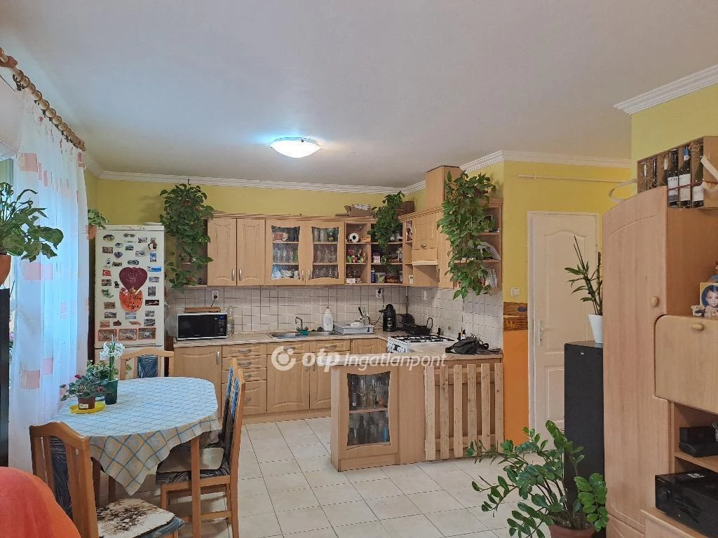 For sale brick flat, Szeged