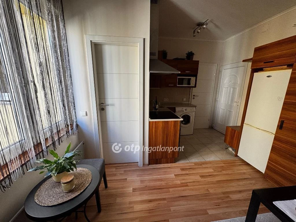 Eladó Lakás, Budapest 5. ker.