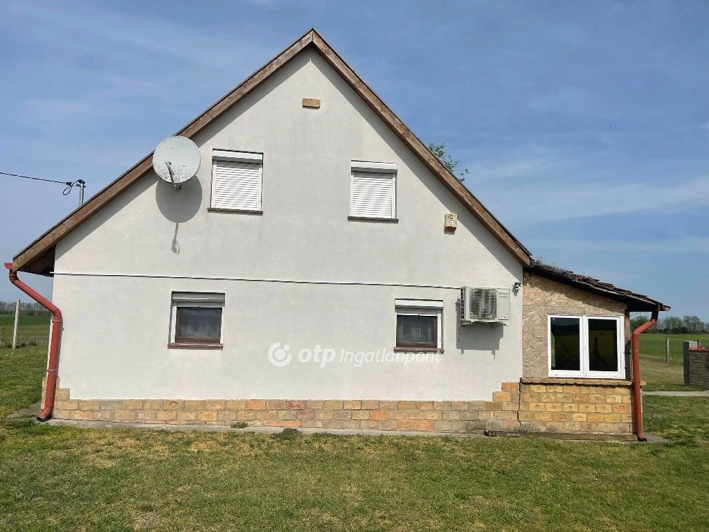 For sale house, Tápiószele