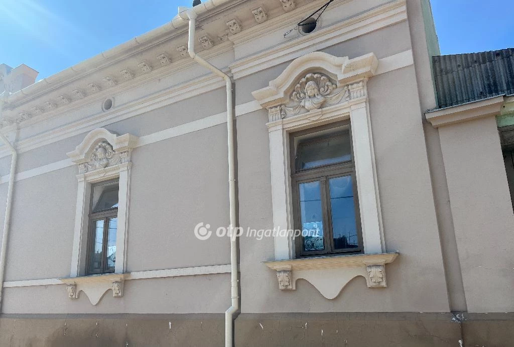 Eladó Lakás, Nagykőrös