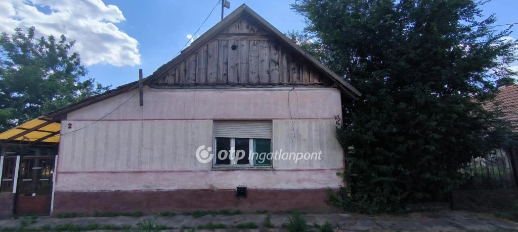 Eladó Ház, Dombegyház