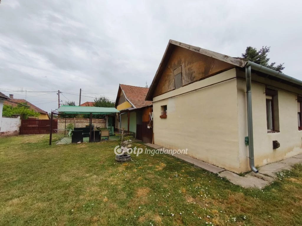 Eladó Ház, Csongrád