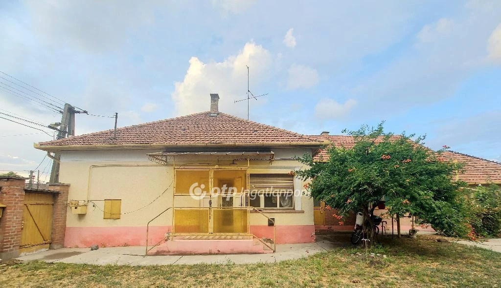 Eladó Ház, Nagykőrös