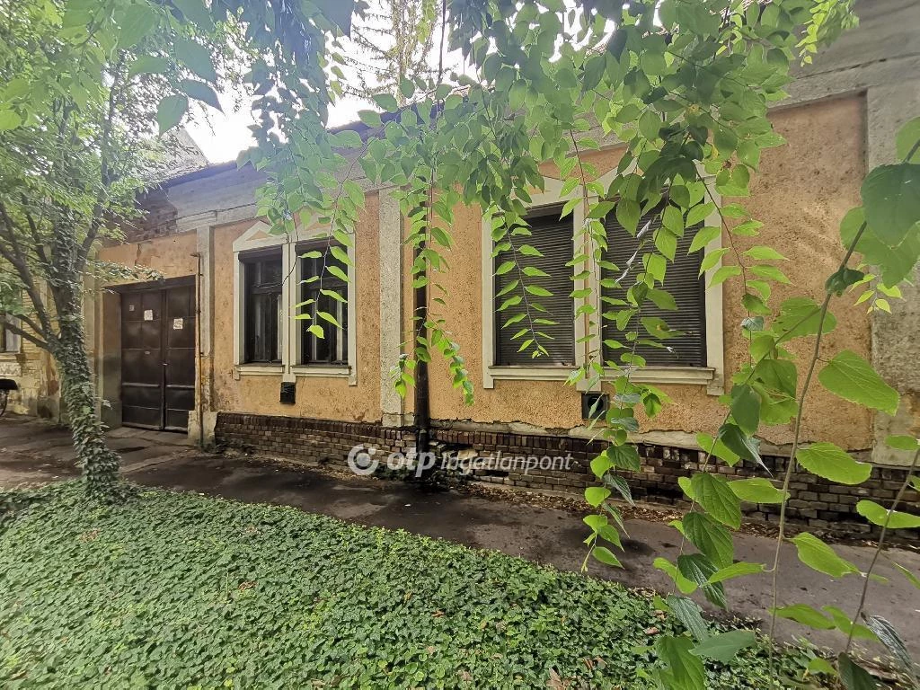 Eladó Lakás, Békéscsaba