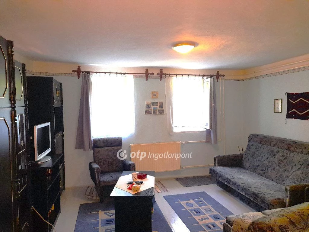 Eladó Ház, Ambrózfalva