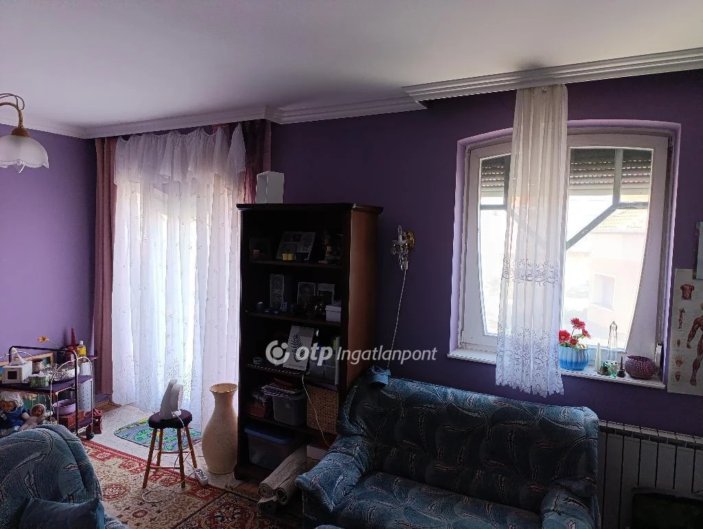 For sale brick flat, Kecskemét